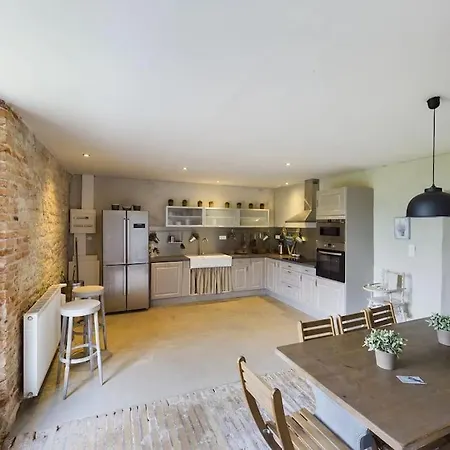 Manoir Des Barrayrous Feriehus *